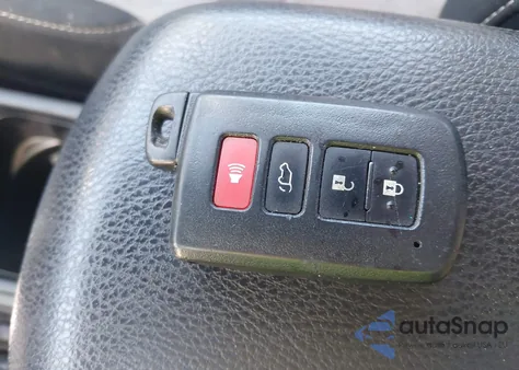 2018 Toyota Rav4 Xle из США, поврежденный, VIN JTMRFREVXJJ184101